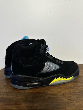 Nike Air Jordan 5 Retro 'Aqua' (Black/Aquatone-Taxi) – Size 8.5